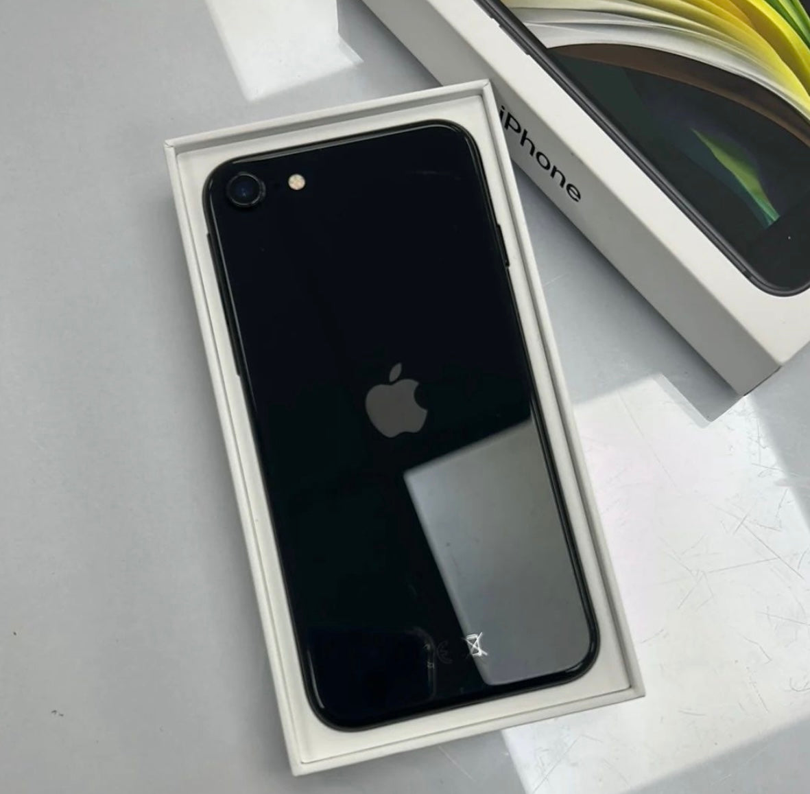 iPhone SE 2020 (256gb)
