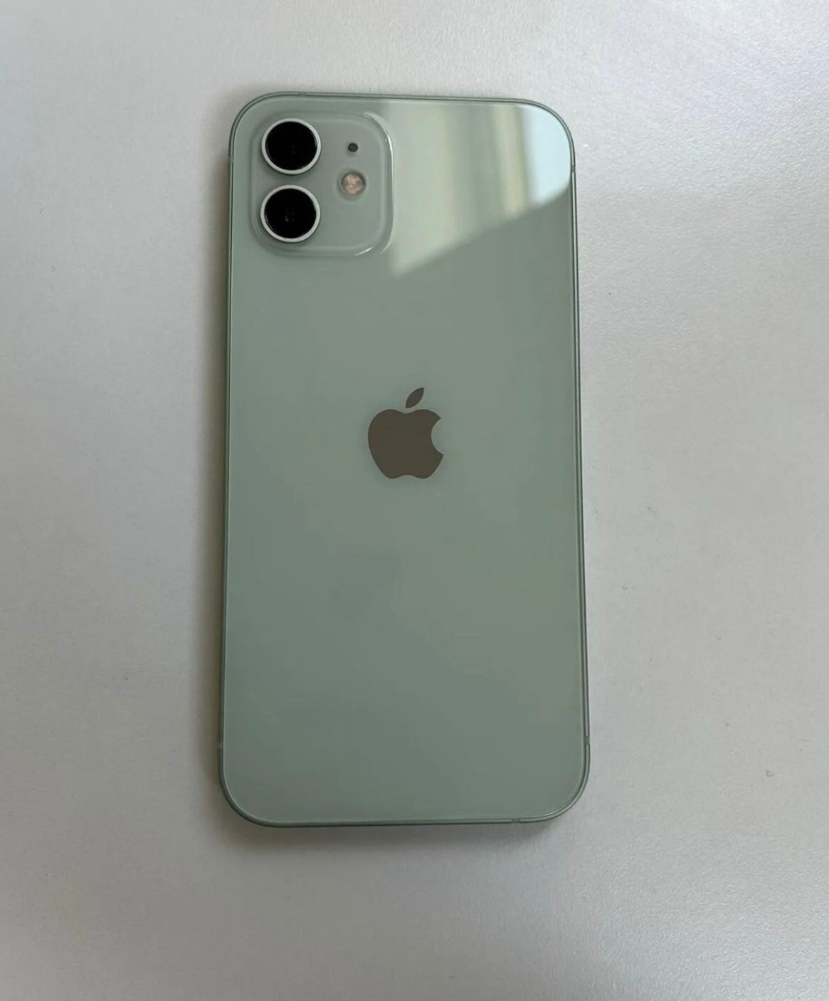 iPhone 12 (64GB) Akku 98%